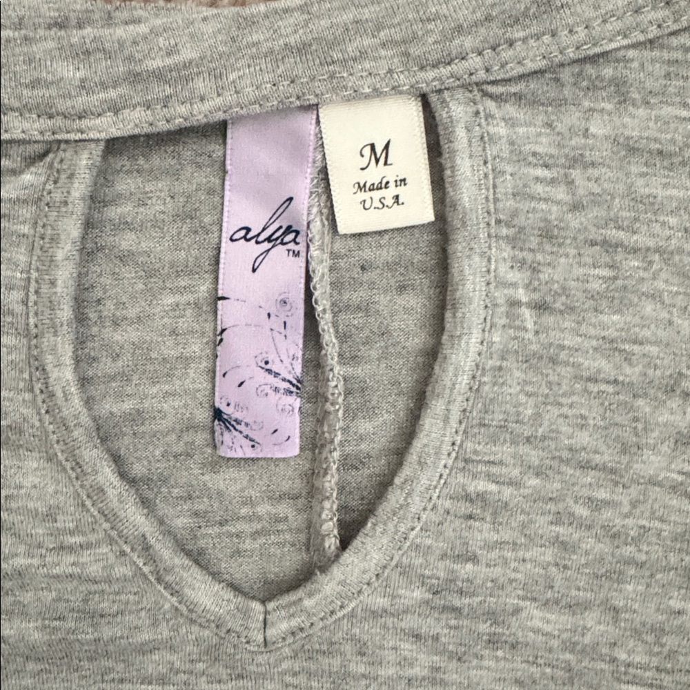 Alya Heather Gray V-Neck Top - Picture 2 of 2